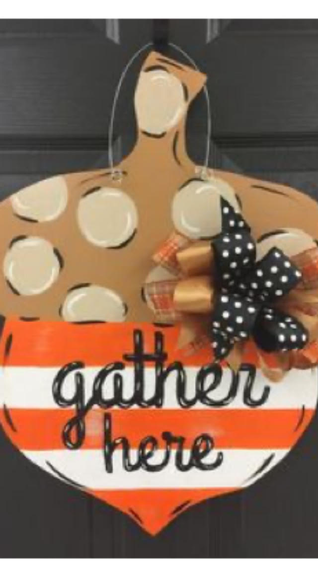 Acorn Wood Door Hanger