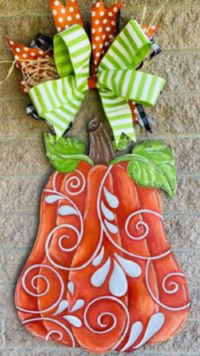 Pumpkin One Wood Door Hanger